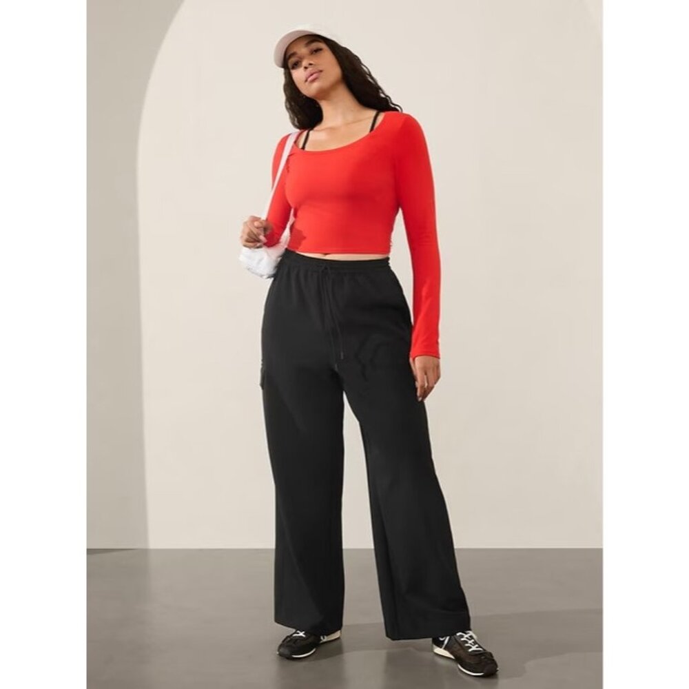 New Athleta Women's MP Promenade High Rise Cargo Pant Black Medium Petite
